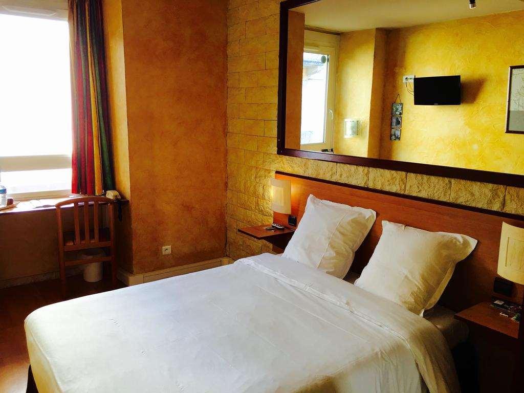 Hotel Bosquet Pau Centre - Self Check In Budget Hotel Zimmer foto